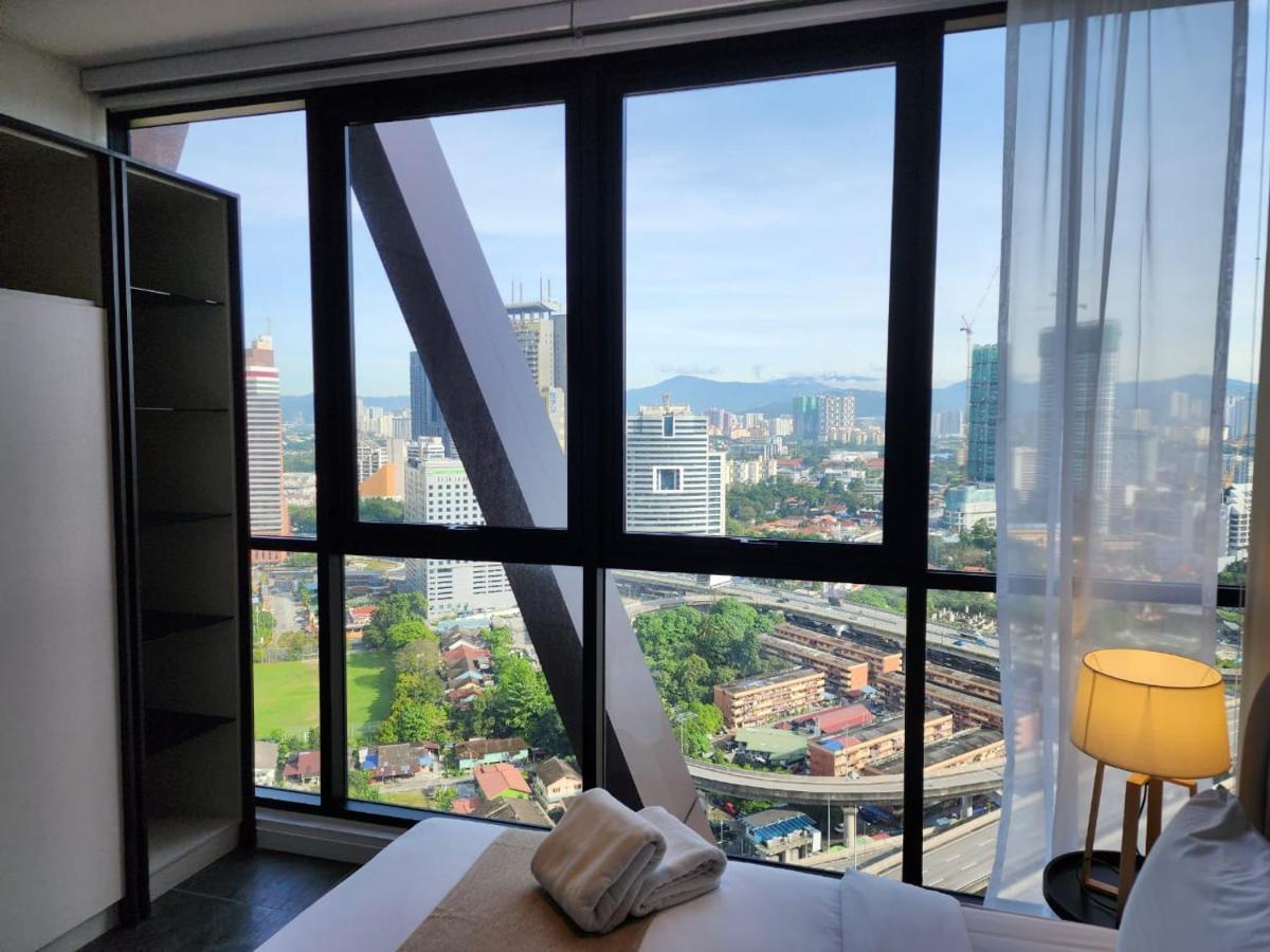 Scarletz Suites Klcc By Gc Luxury Suites Kuala Lumpur Exterior photo