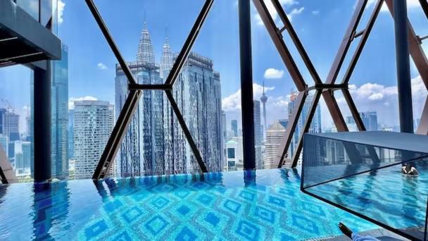 Scarletz Suites Klcc By Gc Luxury Suites Kuala Lumpur Exterior photo