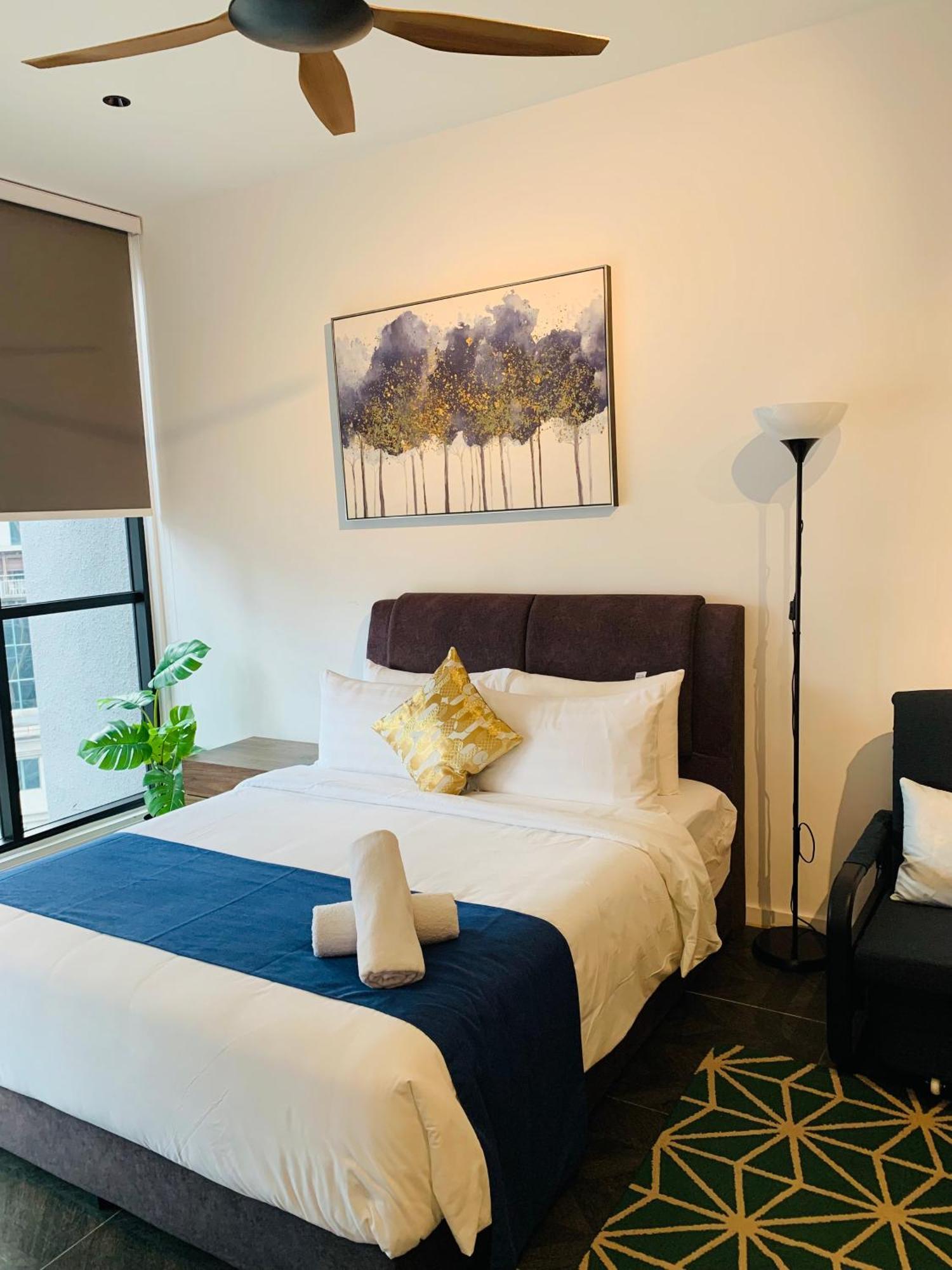 Scarletz Suites Klcc By Gc Luxury Suites Kuala Lumpur Exterior photo